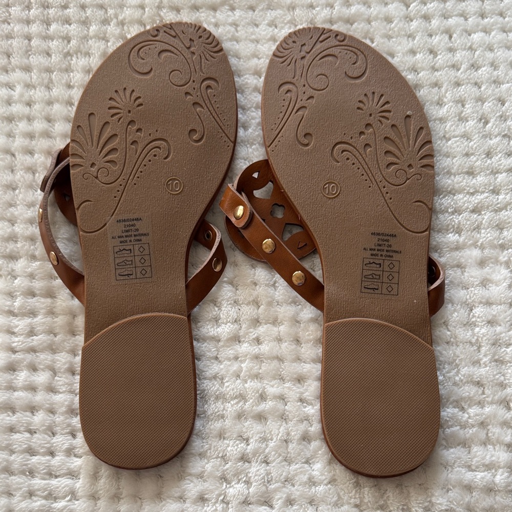 👡 NWOT Pierre Dumas Thong Sandals – Women’s Size 10 - Picture 5 of 7